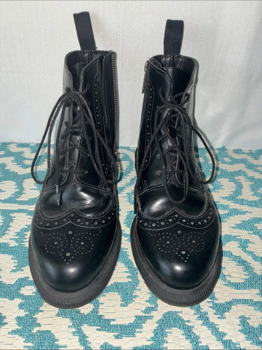 Dr. Martens Women’s Black Brogue Chukka Boots Sz 7